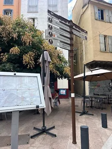 Le Palawan Apartment